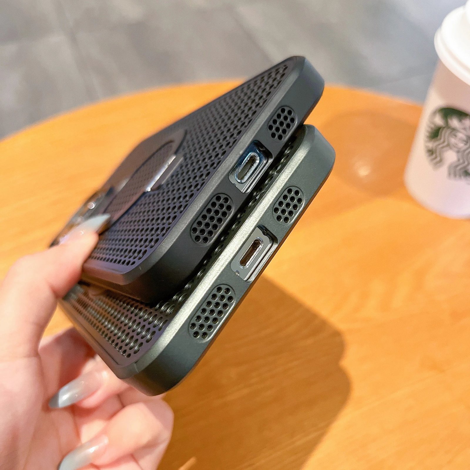 Luxury Heat Dissipation Magnetic Stand Phone Case For iPhone 15 12 13 14 Pro Max 15Plus Cooling Magsafe Bracket Shockproof Cover - Image 6